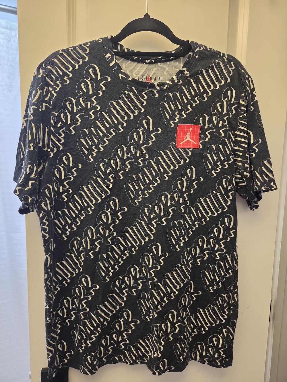 Air Jordan Men's Standard Fit Crew Neck Graphic Logo T-Shirt Black L Nike